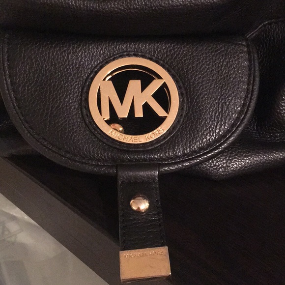 Michael Kors Black Leather Shoulder Bag - Picture 2 of 5